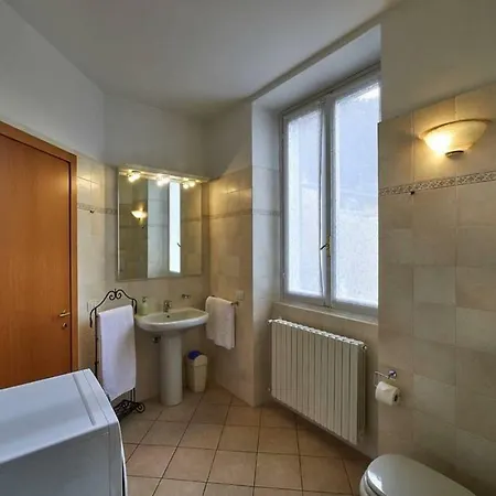 Casa Ferry Appartement Varenna