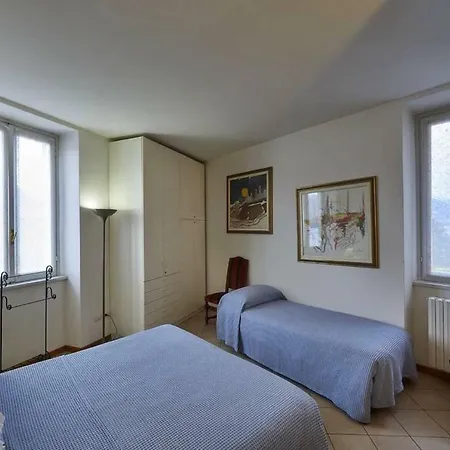 Casa Ferry Appartement Varenna